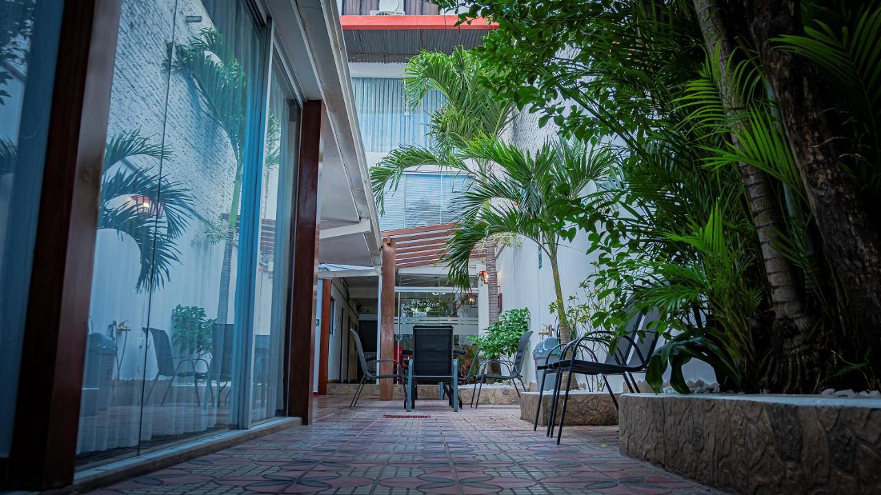 Buen Retiro Apart Hotel Santa Cruz de La Sierra Luaran gambar